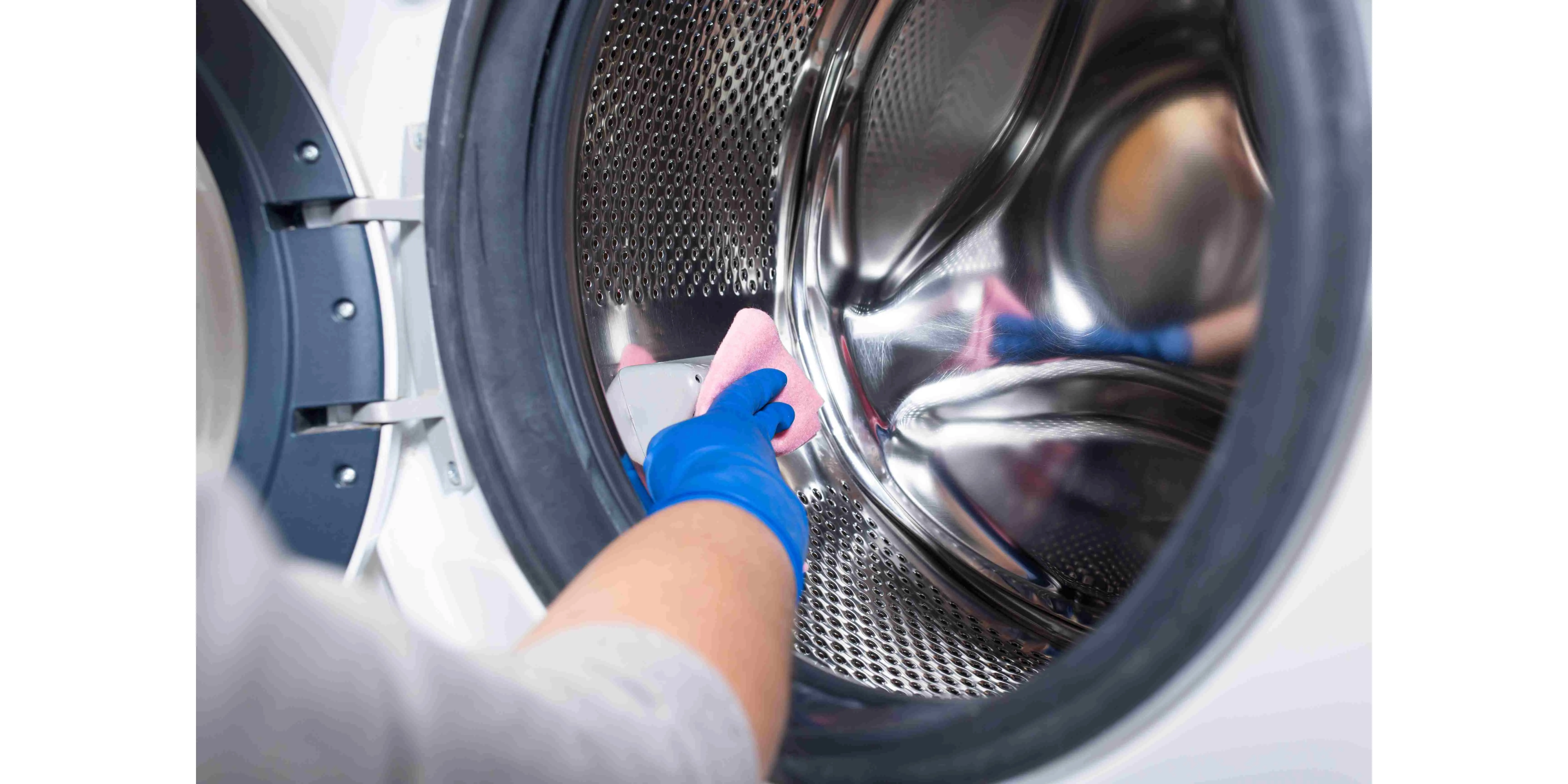 preparation of washing machine. clean washer after wash