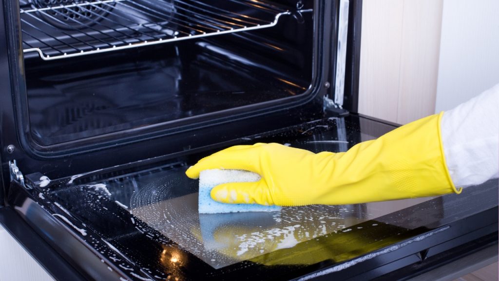 How to Clean Oven | The CoBuilders